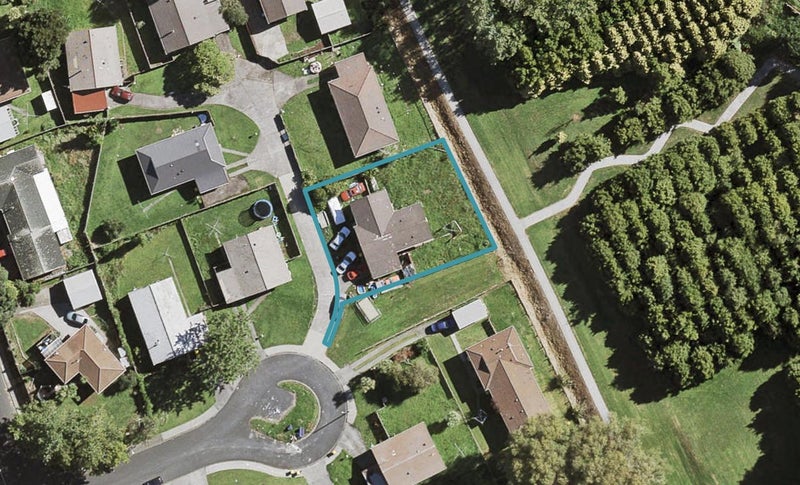 12 Fulmen Place, Red Hill, Papakura - Carousel 1
