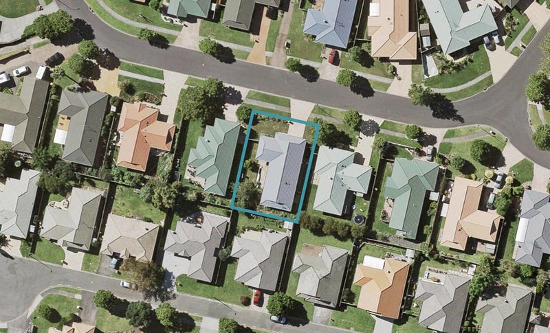 18 Millington Place, Huntington Park, Auckland - Carousel 1