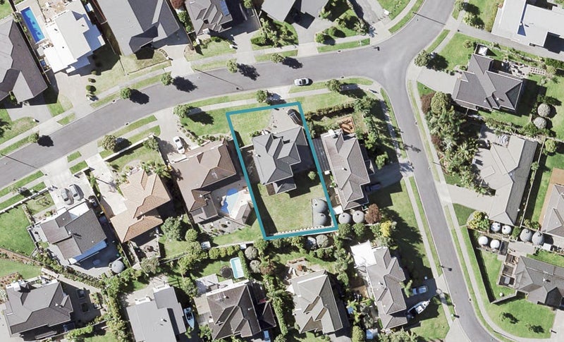 28 Pine Harbour Parade, Beachlands, Auckland - Carousel 1