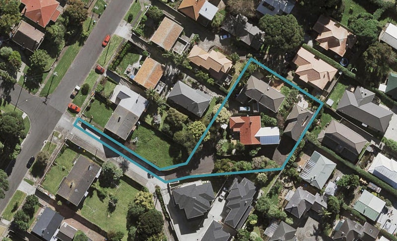 1/0 Ngatiawa Street, Onehunga, Auckland - Carousel 1