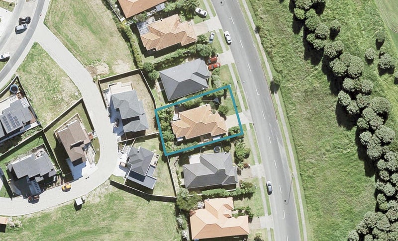 92 Pinecrest Drive, Gulf Harbour, Whangaparaoa - Carousel 1