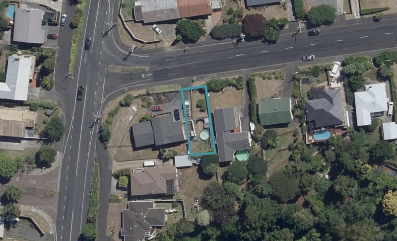 1/198 Dinsdale Road, Dinsdale, Hamilton - Carousel 1