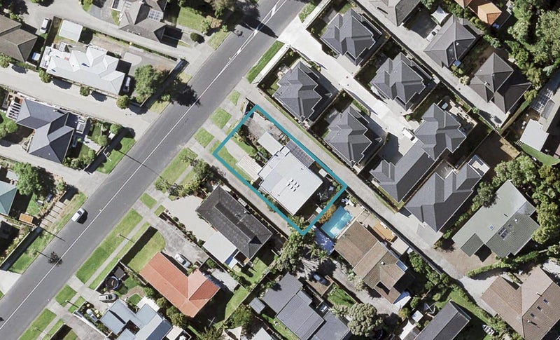 2/190 Cook Street, Howick, Auckland - Carousel 1