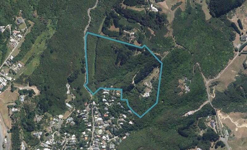 100 Cluny Road, Plimmerton, Porirua - Carousel 1