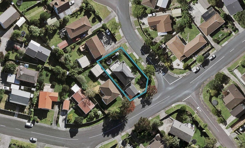 2 Merida Place, Unsworth Heights, Auckland - Carousel 1