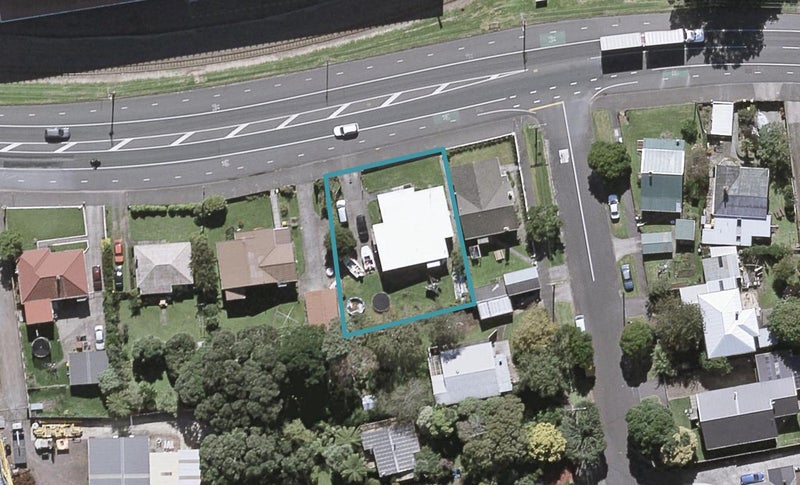 51 Breakwater Road, Moturoa, New Plymouth - Carousel 1