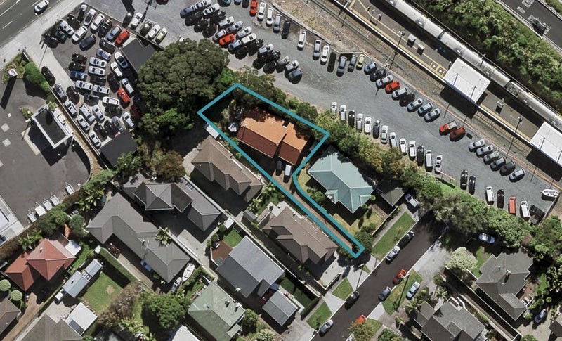 2/14 Derry Street, Remuera, Auckland - Carousel 1