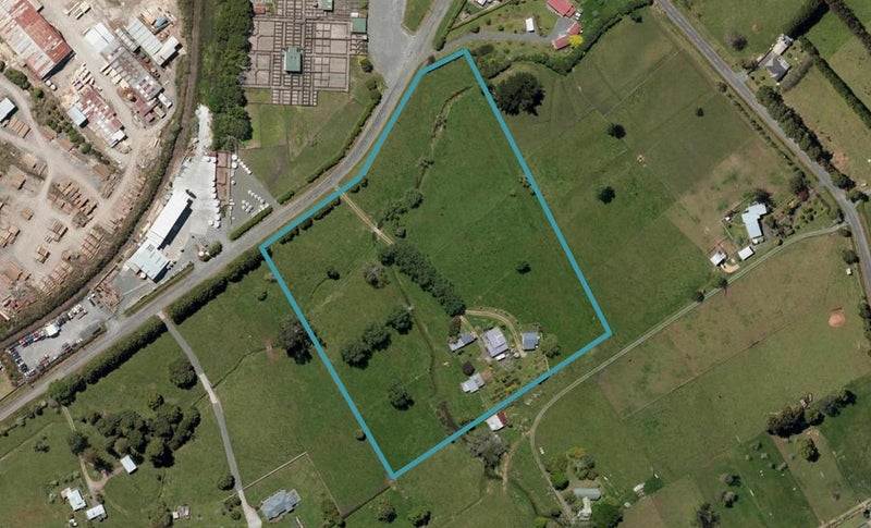 54 Saleyards Road, Kamo - Carousel 1