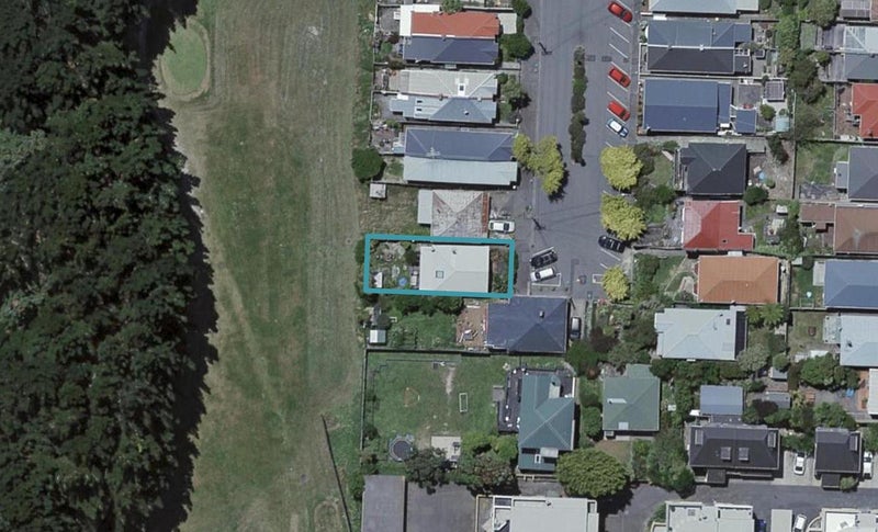 20 Royal Street, Berhampore, Wellington - Carousel 1