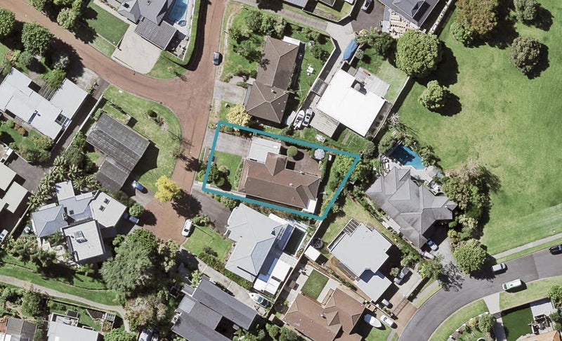 21 Ganymede Place, Half Moon Bay, Auckland - Carousel 1