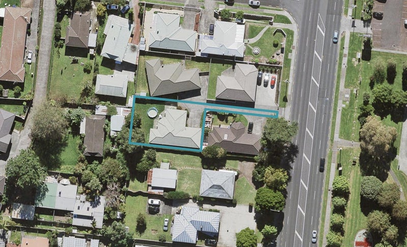 174A Lincoln Road, Henderson, Auckland - Carousel 1