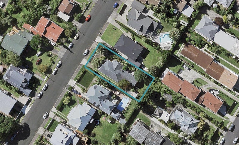 6 Bayview Road, Hauraki, Auckland - Carousel 1