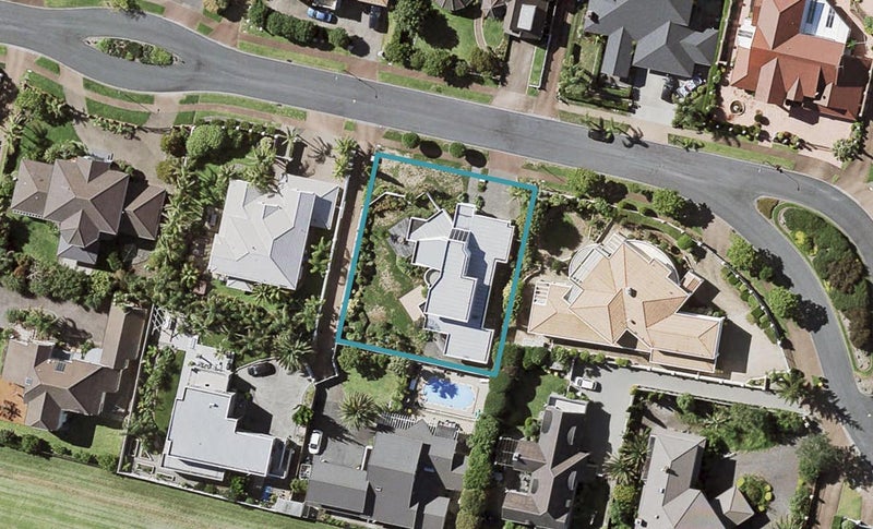 55 Manor Park, Sunnyhills, Auckland - Carousel 1