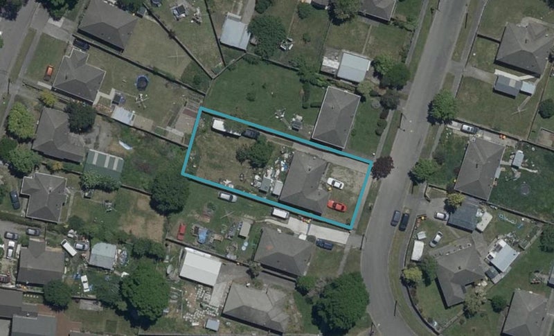 51 Earnslaw Crescent, Bryndwr, Christchurch - Carousel 1