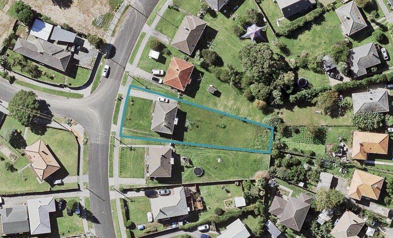 1 Leybourne Circle, Glen Innes, Auckland - Carousel 1