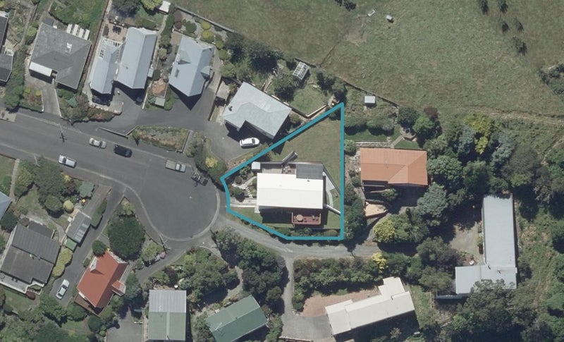 31 Dalrymple Street, Pine Hill, Dunedin - Carousel 1