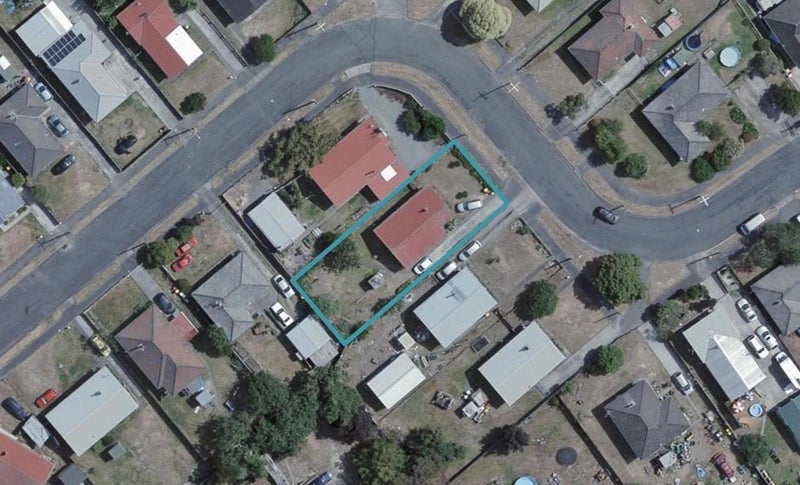 17 Stuart Crescent, Masterton - Carousel 1
