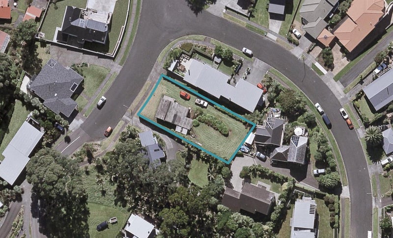 7 Shearer Drive, Oakura, Oakura - Carousel 1