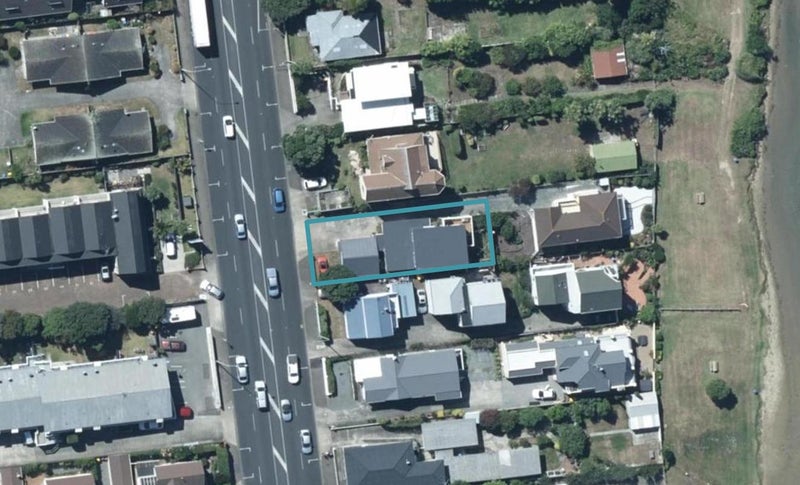 44 Mana Esplanade, Paremata, Porirua - Carousel 1