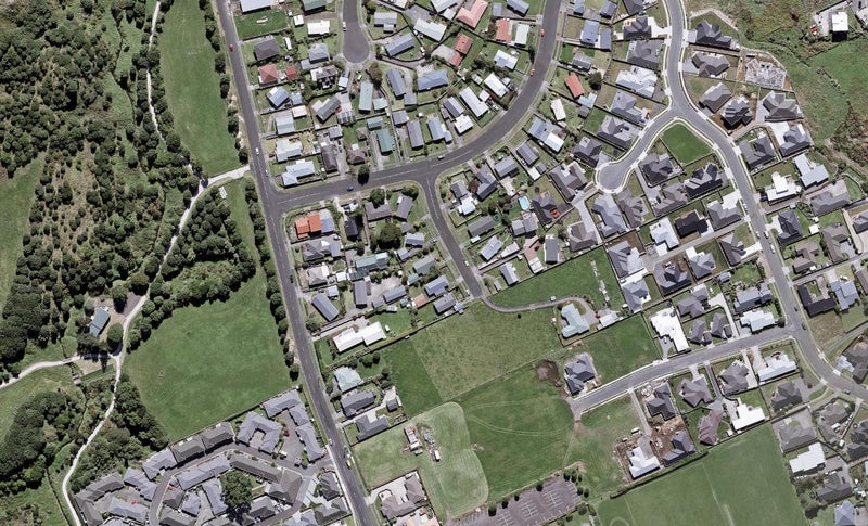 6 Desmond Place, Bell Block, New Plymouth - Carousel 1