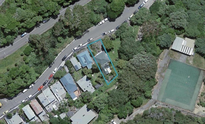 7 Holloway Road, Aro Valley, Wellington - Carousel 1