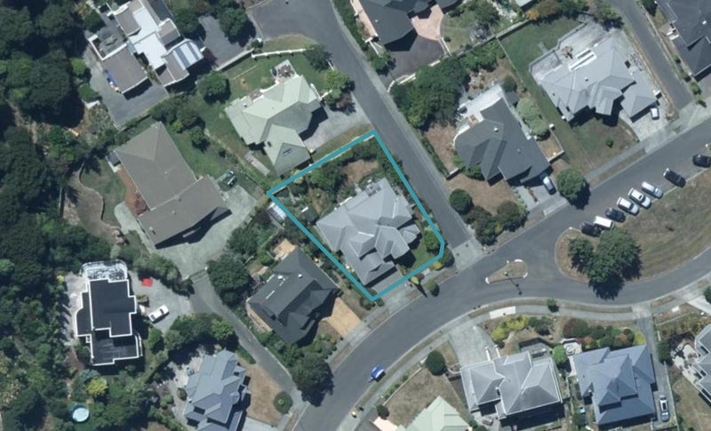 21 Lanyon Place, Whitby, Porirua - Carousel 1