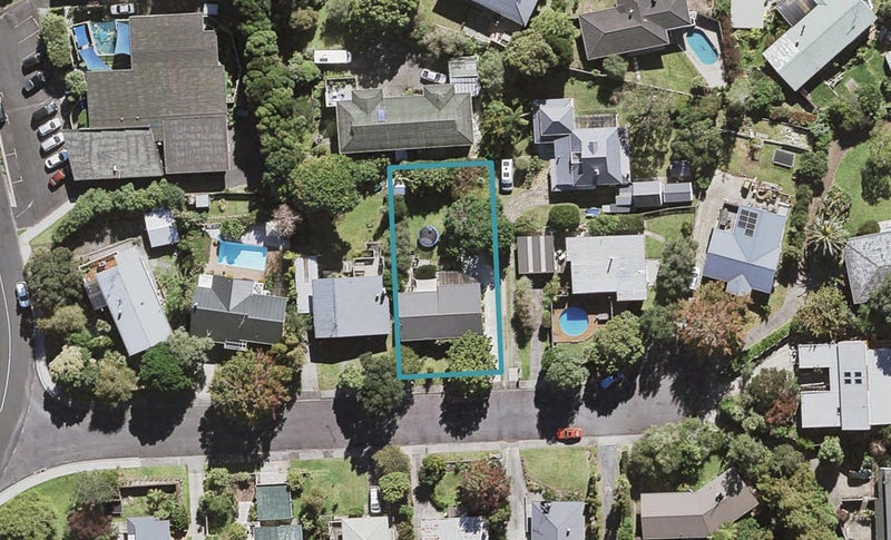 8 Vienna Place, Birkenhead, Auckland - Carousel 1
