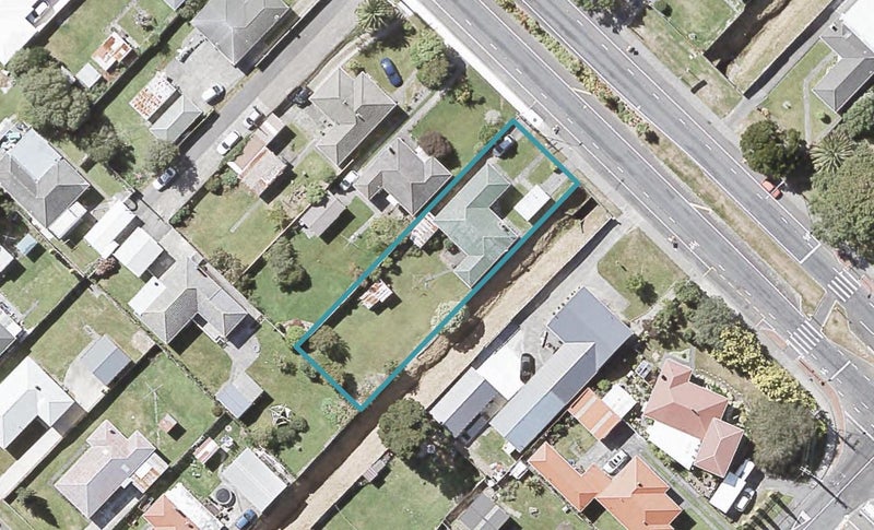 163 Wainuiomata Road, Wainuiomata, Lower Hutt - Carousel 1