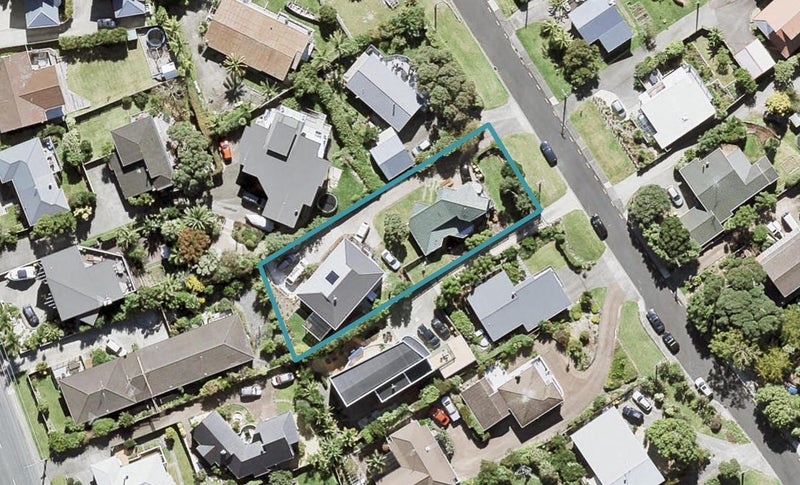 1/22 Long Bay Drive, Torbay, Auckland - Carousel 1
