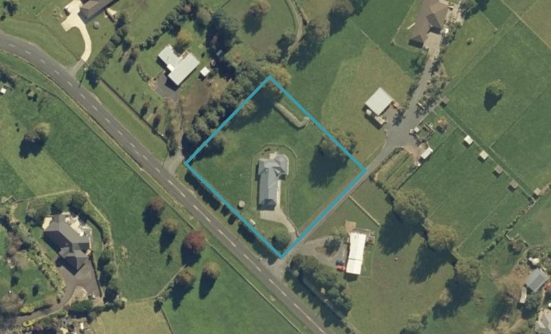 30 Eureka Road, Eureka, Hamilton - Carousel 1