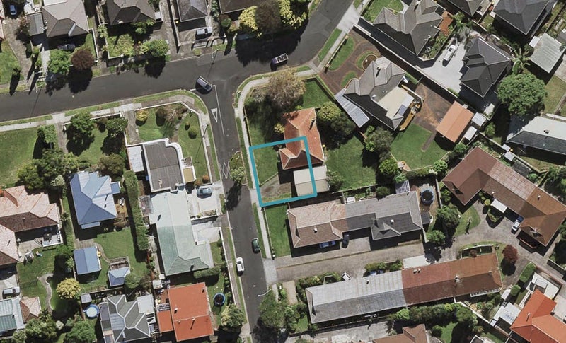 2 Warwick Avenue, Papatoetoe, Auckland - Carousel 1