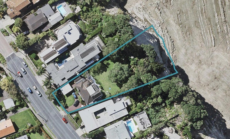 56 Seacliffe Avenue, Belmont, Auckland - Carousel 1