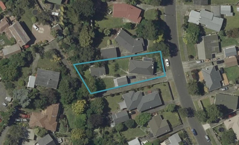 127 Ruamahanga Crescent, Terrace End, Palmerston North - Carousel 1