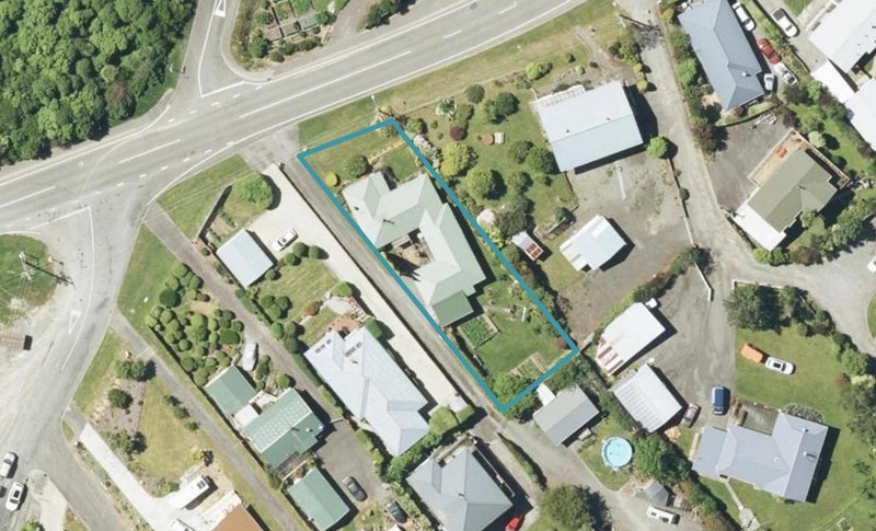 250 Waikawa Road, Waikawa, Picton - Carousel 1