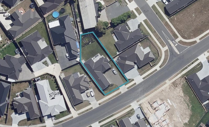 82 Cumberland Drive, Flagstaff, Hamilton - Carousel 1