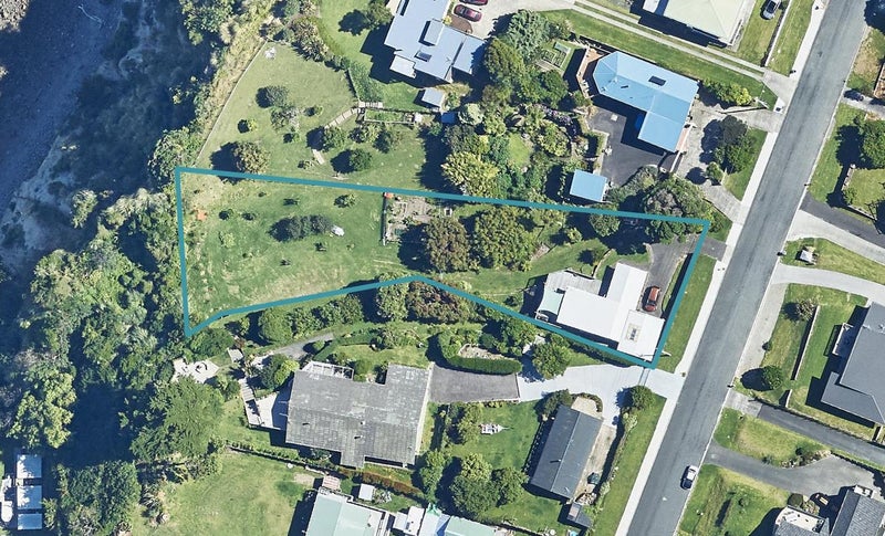 130 Town Point Road, Maketu, Te Puke - Carousel 1