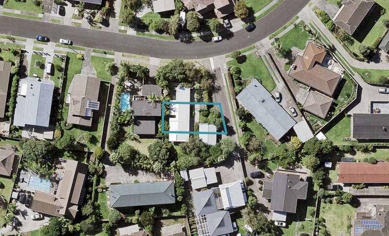 22B Fielding Crescent, Farm Cove, Auckland - Carousel 1