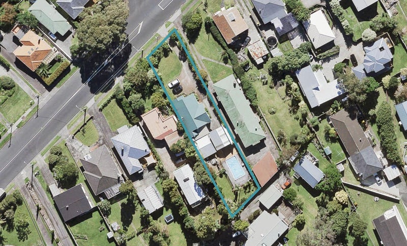 148 Titirangi Road, New Lynn, Auckland - Carousel 1