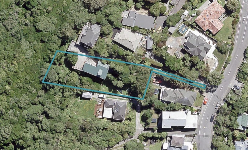 31 Maungaraki Road, Korokoro, Lower Hutt - Carousel 1