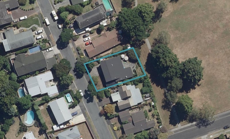6 McInnes Place, Queenwood, Hamilton - Carousel 1