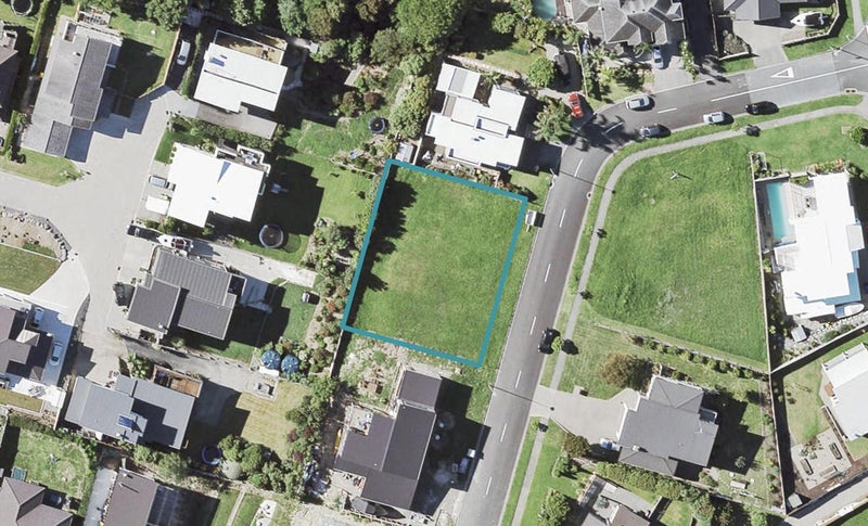 9 Thistle Close, Beachlands, Auckland - Carousel 1