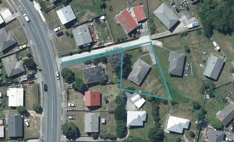 352 Warspite Avenue, Waitangirua, Porirua - Carousel 1