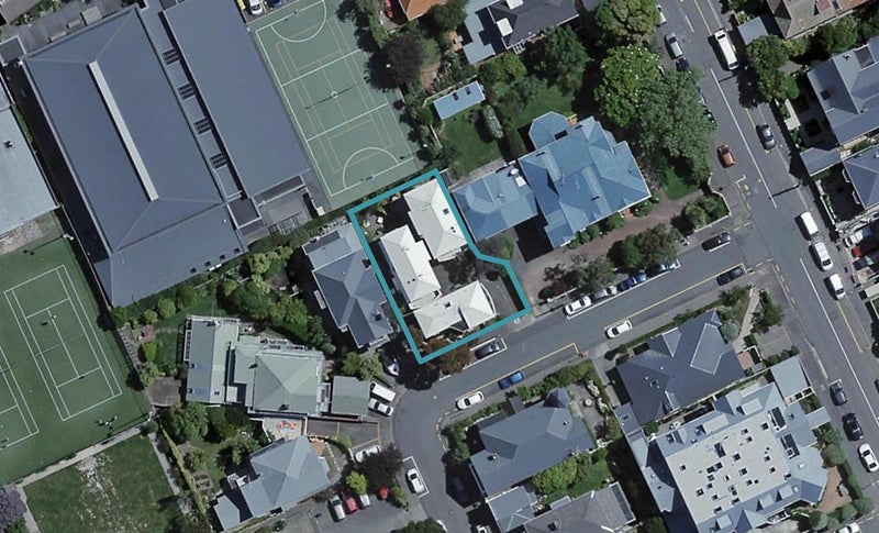 2/35 Hobson Crescent, Thorndon, Wellington - Carousel 1