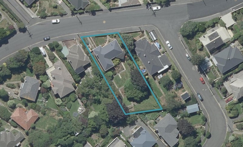176 Signal Hill Road, Opoho, Dunedin - Carousel 1