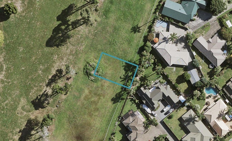 76 Waituarua Drive, Takanini, Auckland - Carousel 1