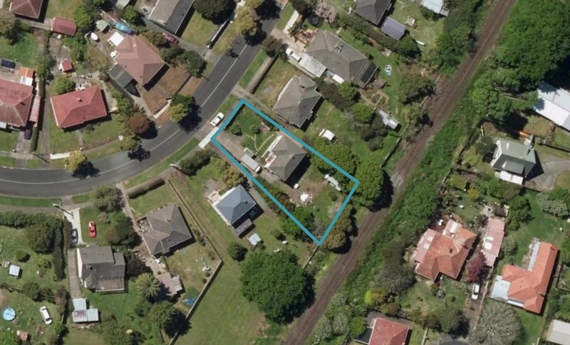 8 Weaver Street, Whau Valley, Whangarei - Carousel 1