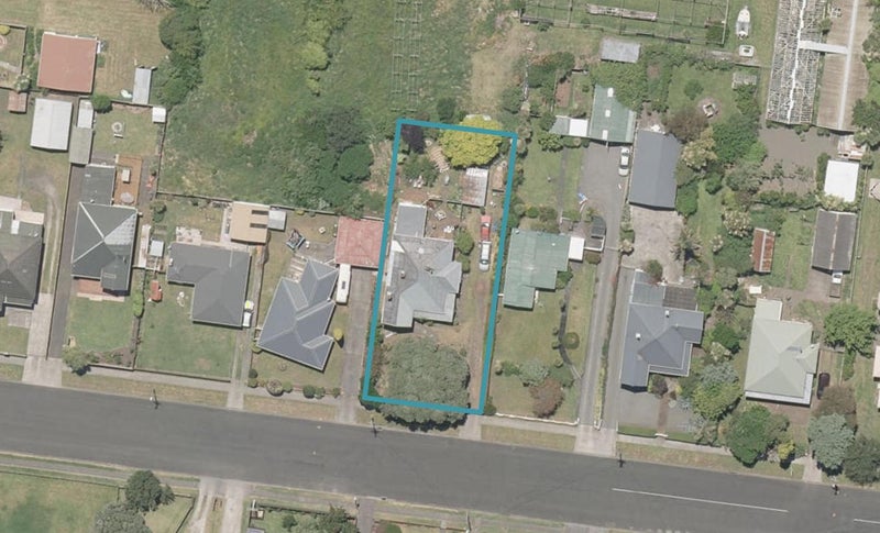 34 Bignell Street, Gonville, Whanganui - Carousel 1