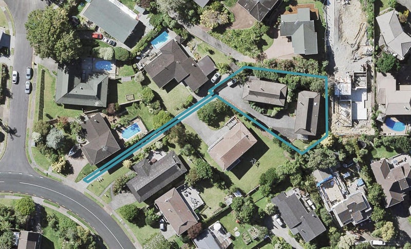 1/19 Amante Crescent, Mairangi Bay, Auckland - Carousel 1