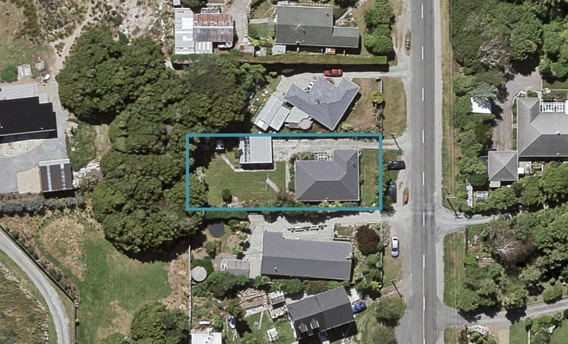 24 Black Road, Otatara - Carousel 1