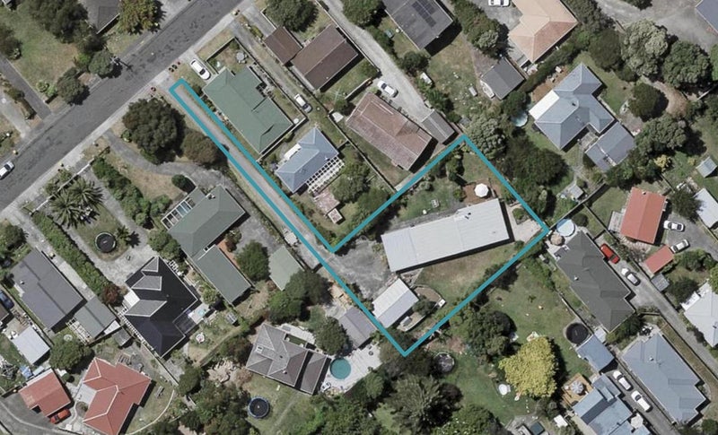 12 Michael Road, Paraparaumu Beach, Paraparaumu - Carousel 1